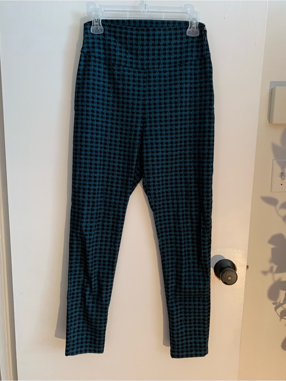 Me Low, Women's stretchy Houndstooth Slim Pants in Teal & Black Size 8